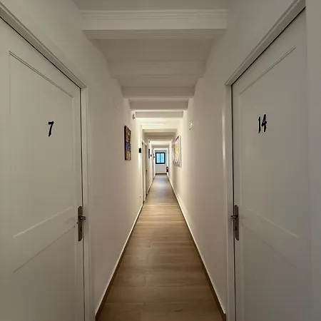 Quitagolpe Otel *