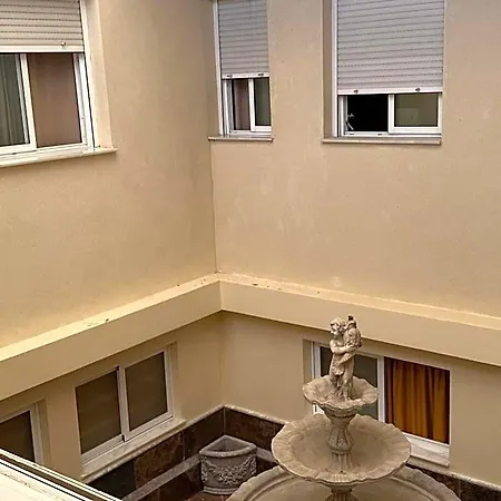 Quitagolpe Hotel
